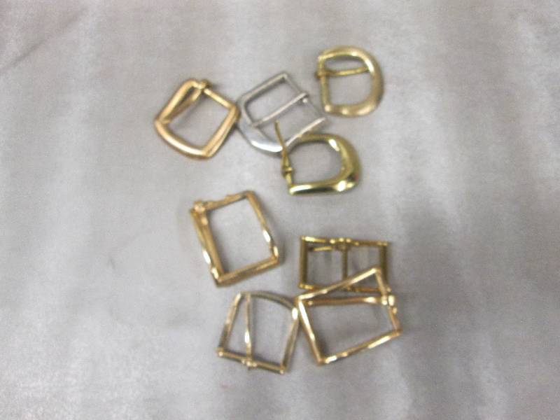 lot 25 image: Lot of 8 Metal Belt Buckles...