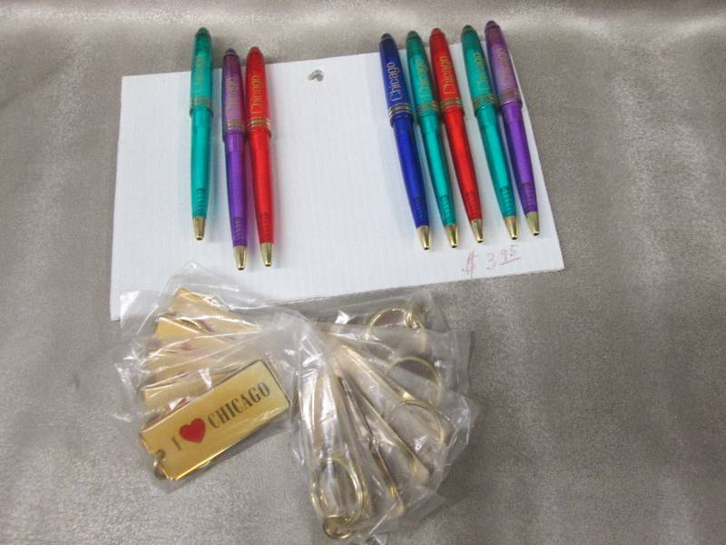 lot 26 image: Lot of 8 Chicago Pens & 11 Key Chai...