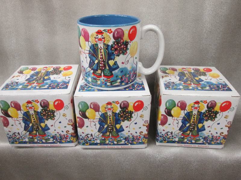 lot 41 image: Lot of 3 Gift Mugs...