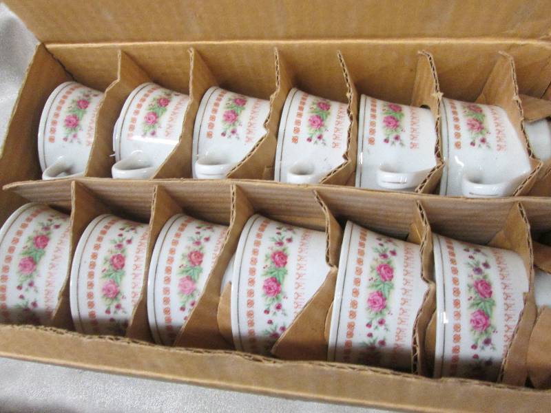 lot 80 image: Set of 12 China Cup & Saucers...
