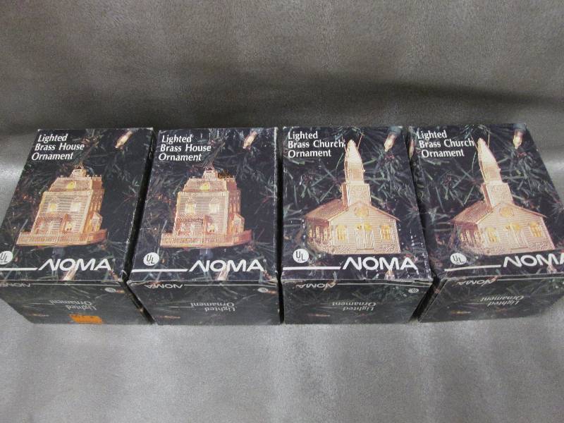 lot 99 image: Lot of 2 Lighted Brass House & 2 Ch...