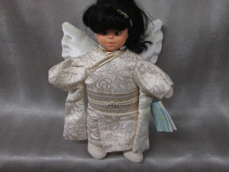 lot 108 image: Collectible Bean Angel on Stand Wi...