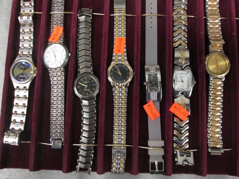 lot 135 image: Lot of Assorted  7 Watches...