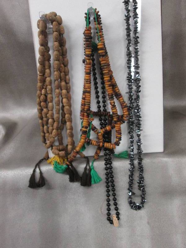 lot 140 image: Lot of 9 Necklaces...