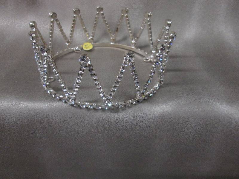 lot 153 image: Rhinestone Tiara Crown 2.25 inches ...