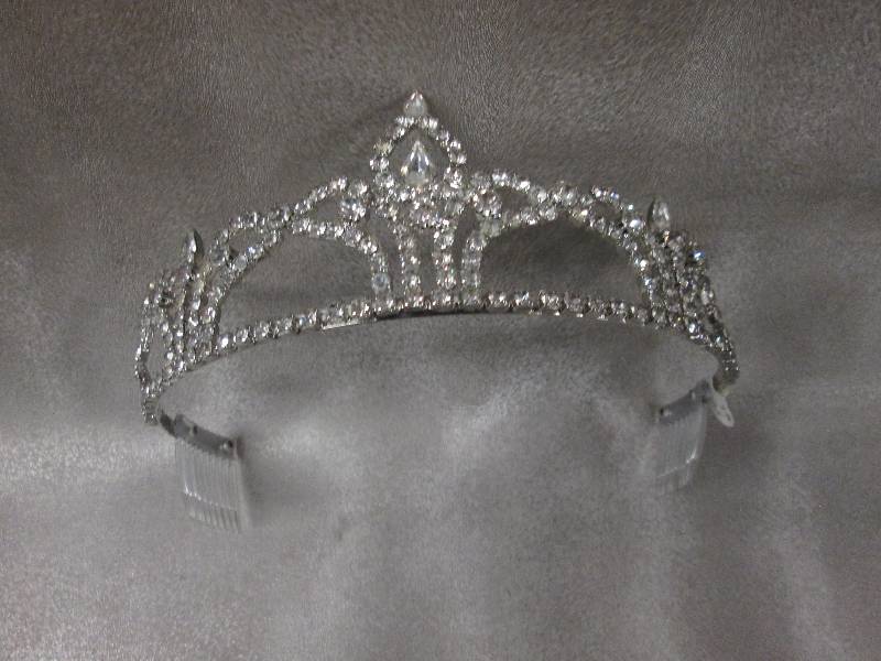 lot 157 image: Rhinestone Tiara Retail $52.95...