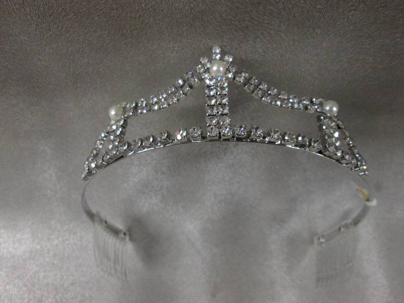 lot 161 image: Rhinestone Tiara Retail $49.00...