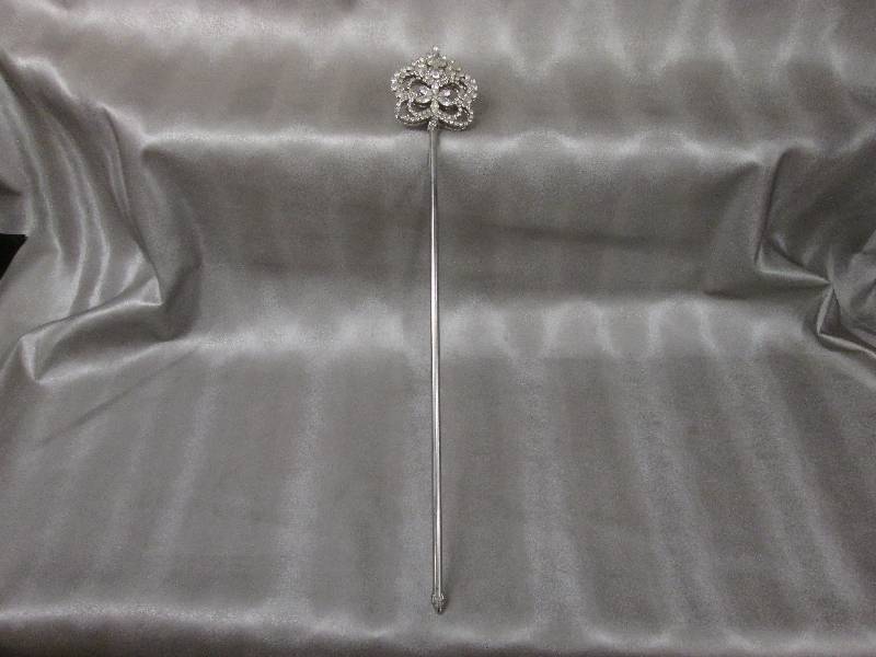 lot 170 image: Rhinestone WandScepter 20 inches...