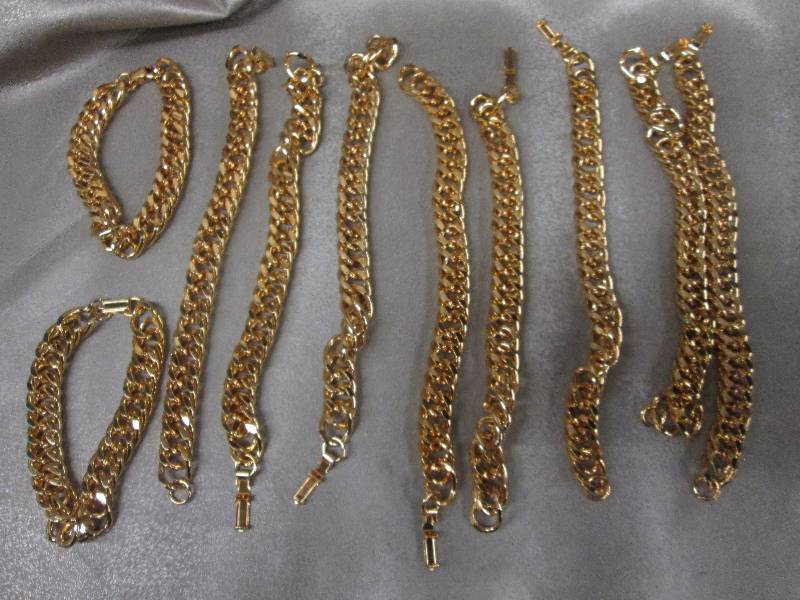 lot 187 image: Lot of 10 Gold Tone 8 inch Chain Br...