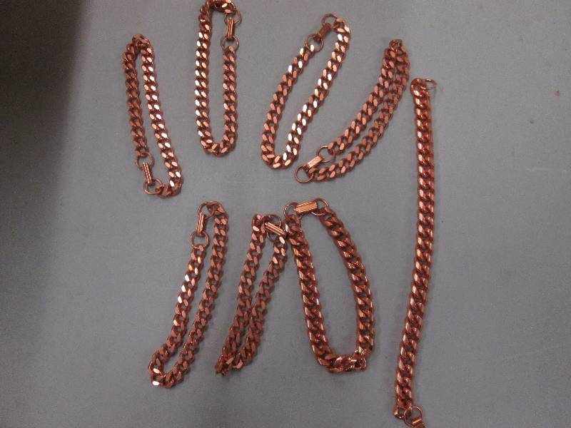lot 192 image: Lot of 9 Copper Toned 7.5 in Chain ...