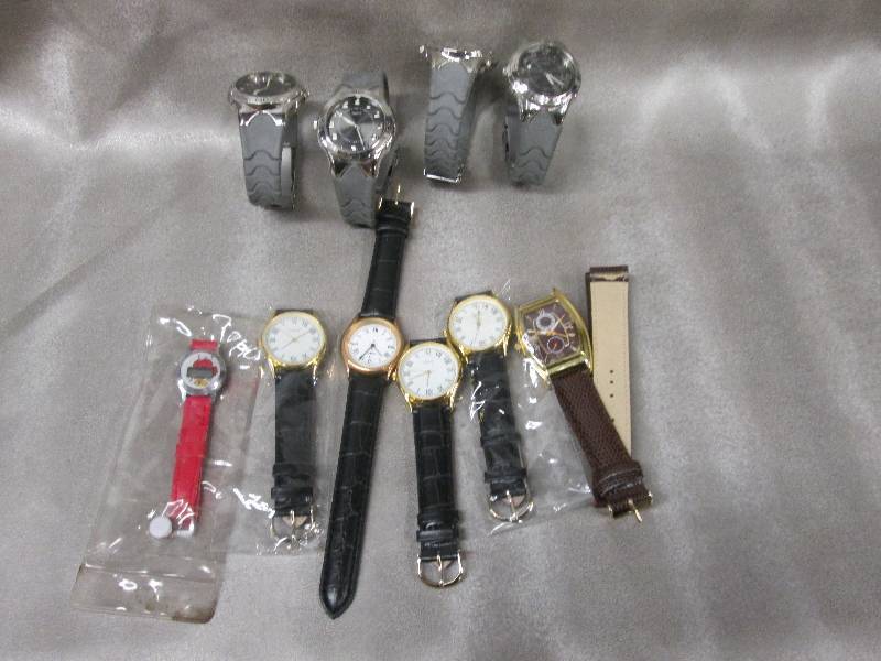 lot 228 image: Lot of 10 Assorted Watches...