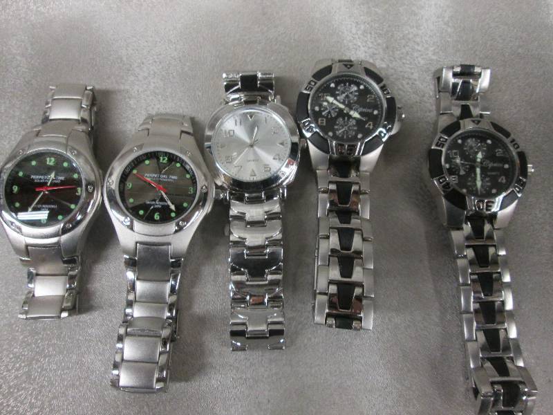 lot 234 image: Lot of 5 Metal Watches...