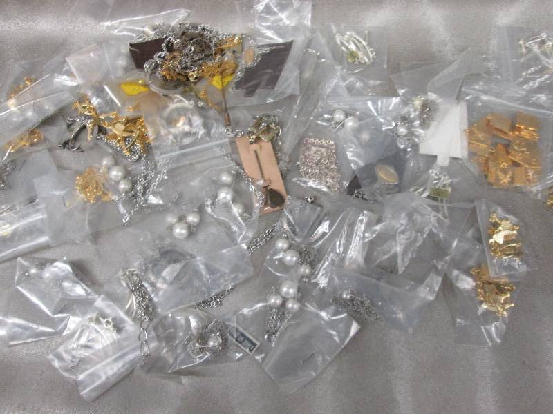 lot 236 image: Large Lot of Assorted Jewelry inclu...