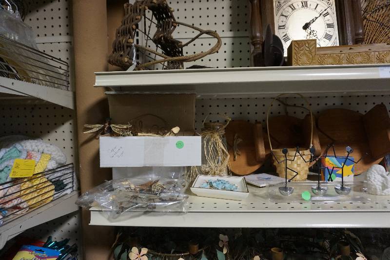 Lot of Assorted Wall and Shelf Decor