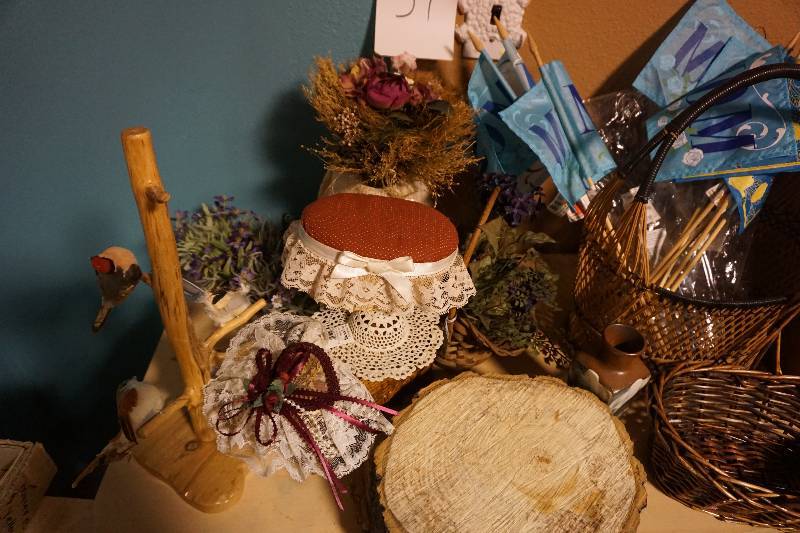 Lot of Assorted Decorative Craft Items