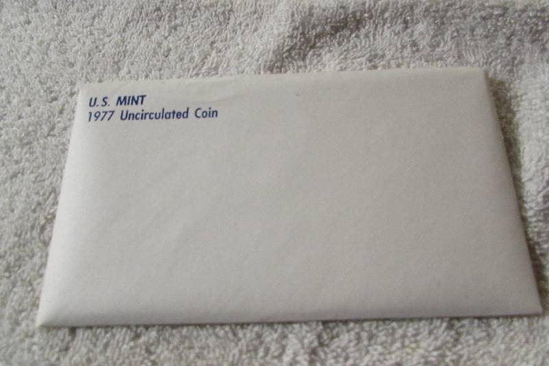 1977 US MINT UNCIRCULATED 12 COIN SET, P&D