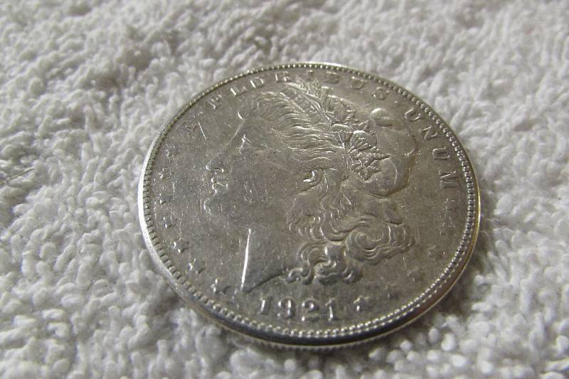1921-S MORGAN SILVER DOLLAR, 90% SILVER