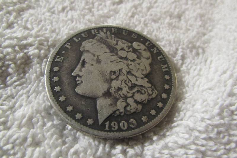 1900-O MORGAN SILVER DOLLAR, 90% SILVER