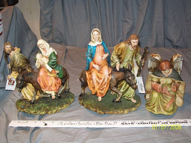 lot 39 image: 3 Vintage Statues 2- Josephs Studio 1- Unknown Maker - All Renaissance Inspired
