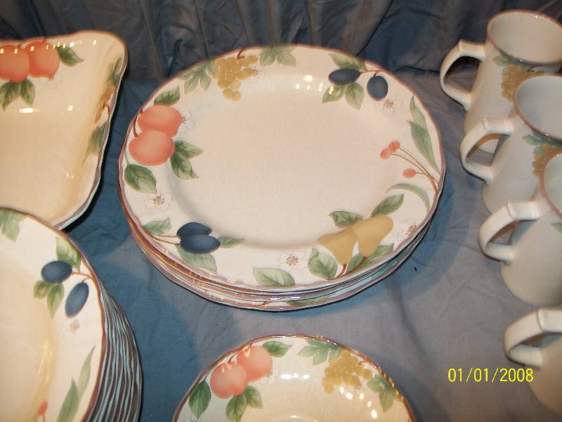 lot 47 image: 36 Piece DishTable Serving Set by Mikasa Country Classics DCO14 Fruit Panorama Oven to Table