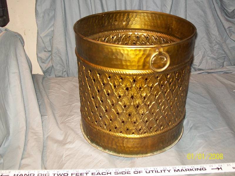lot 53 image: 13 Vintage Brass Ornamental Planter, Can, Pot, Decor, Organizer, Container, Basket, Bin.
