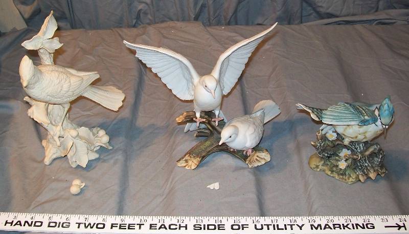 lot 67 image: 3 Piece Bird Statue