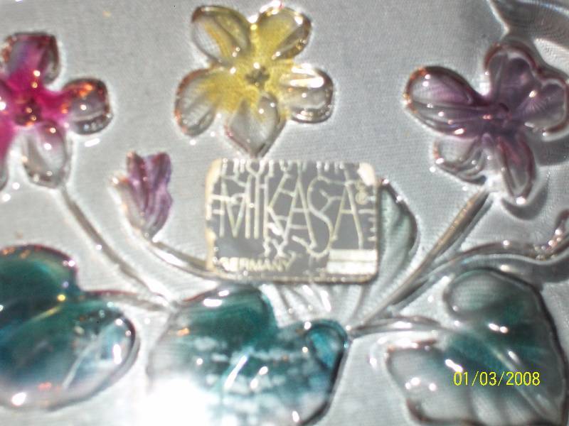 lot 76 image: 3 Vintage Exquisite Colored Floral Cut Glass PlattersTray.