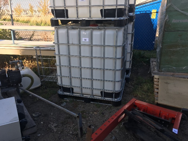 lot 59 image: Poly liquid containers