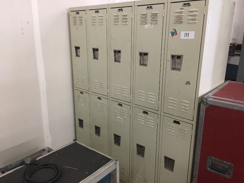 lot 111 image: Locker section