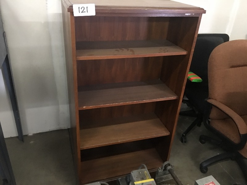 lot 121 image: 2 wooden shelf units