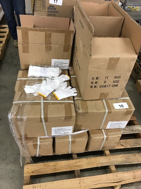 lot 16 image: Lot of several boxes of work gloves