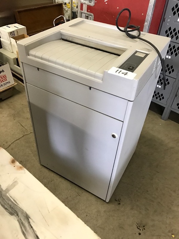 lot 114 image: Office paper shredder
