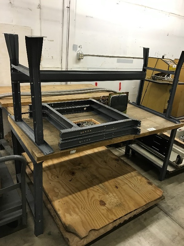 lot 162 image: Lot of 3 work benches