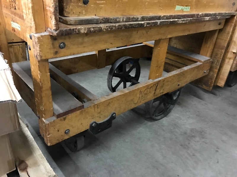 lot 184 image: Nutting wooden cart