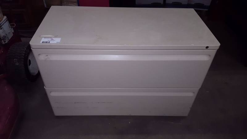 lot 103 image: 2 Drawer Legal Filing Cabinet