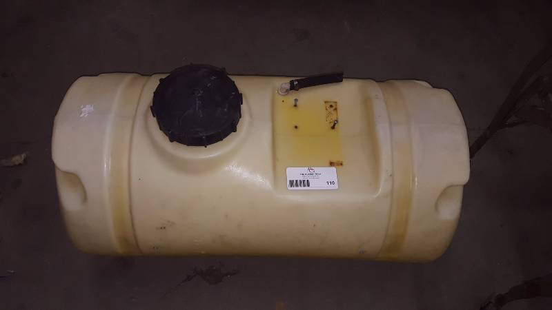 lot 110 image: 30 Gallon Sprayer Tank