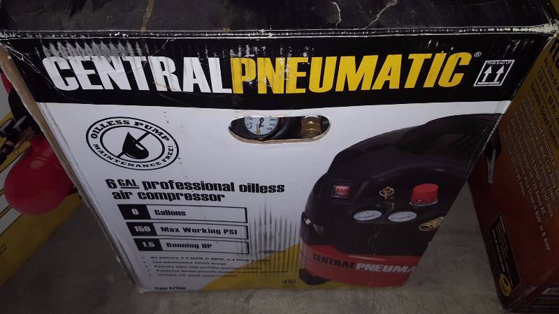 lot 60 image: 6 Gallon Air Compressor