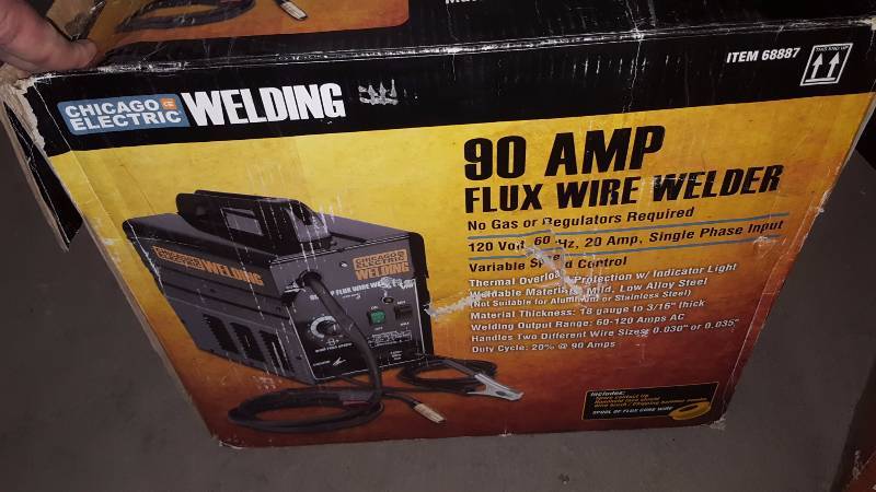lot 53 image: Chicago Electric 90 Amp Flux Wire Welder