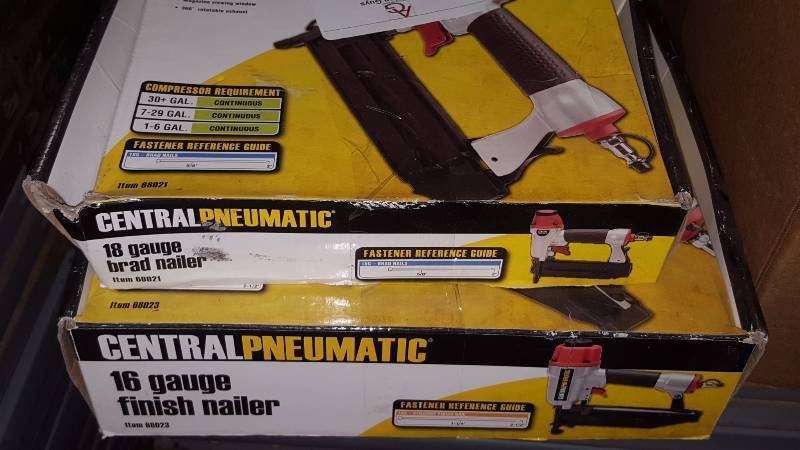 lot 71 image: 18 Gauge Brad Nailer & 16 Gauge Finish Nailer