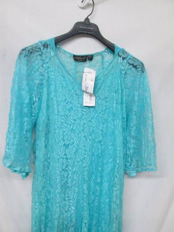 lot 96 image: Lola P Womens Plus Hankie Hem Dress