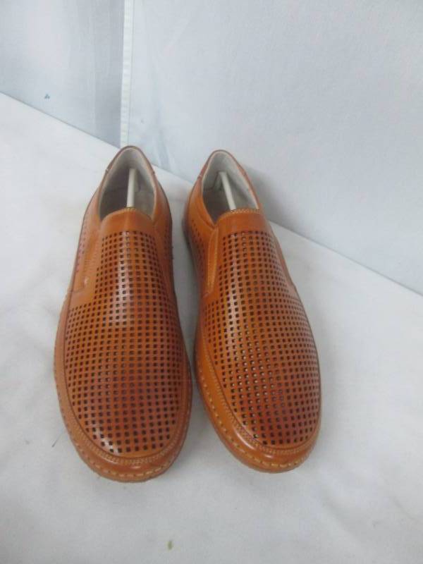 lot 40 image: Stacy Adams Mens Northshore Perforated Slip-on