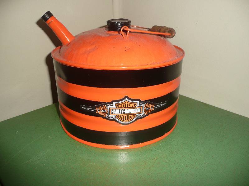 CUSTOM PAINTED VINTAGE HARLEY DAVIDSON GAS CAN