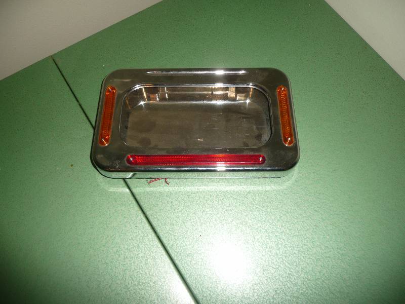 HARLEY DAVIDSON CHROME LICENSE PLATE HOLDER WITH LIGHTS