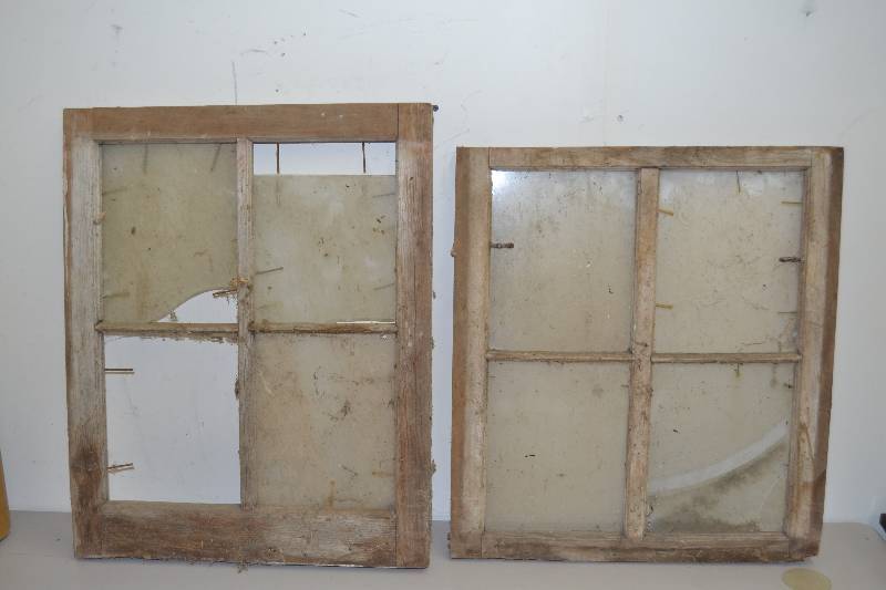 lot 204 image: Vintage Windows