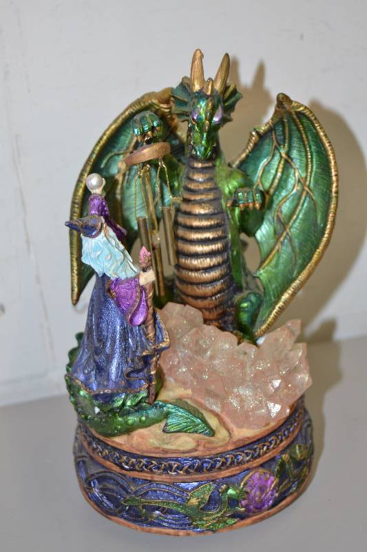 lot 233 image: Dragon Music Box