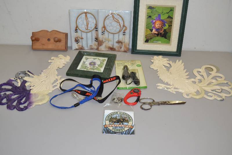 lot 250 image: Household