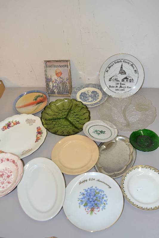 lot 2 image: Plates