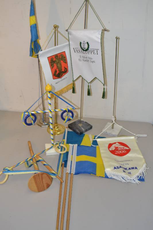 lot 39 image: Swedish Items