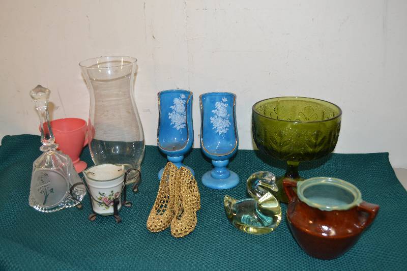 lot 52 image: Vase, Candle holders