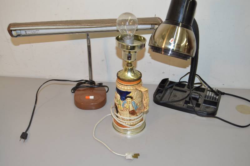 lot 97 image: Lamps